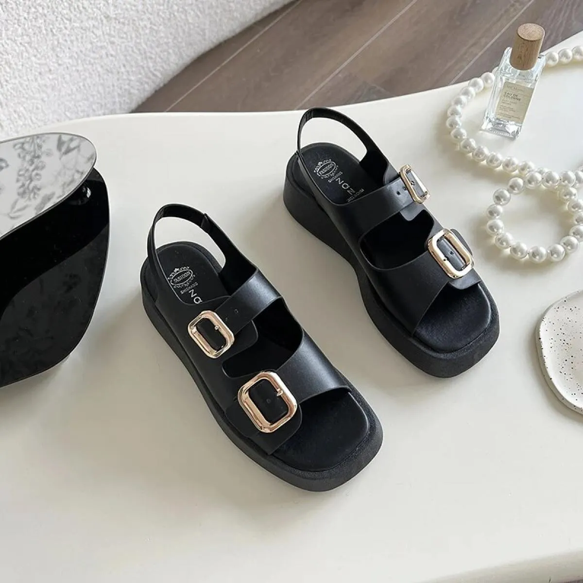 Bkqu 2022 nuove donne sandali in vera pelle donna scarpe con fibbia moda festa quotidiana calzature femminili scarpe con plateau