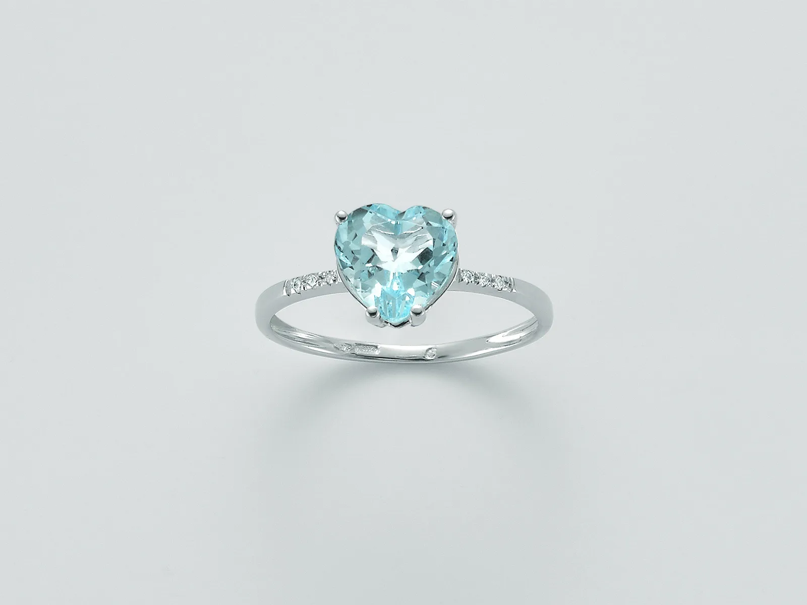 Miluna anello acquamarina cuore con diamanti LID3286