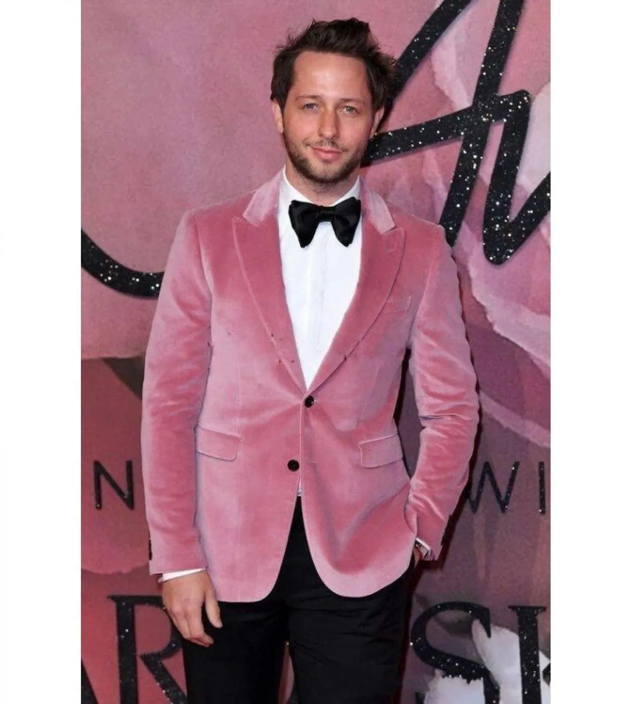Moda Due pezzi Blazer rosa Smoking da uomo da uomo Velevt Slim Fit Groomsmen Smoking Uomo popolare Blazer Giacca Excelle