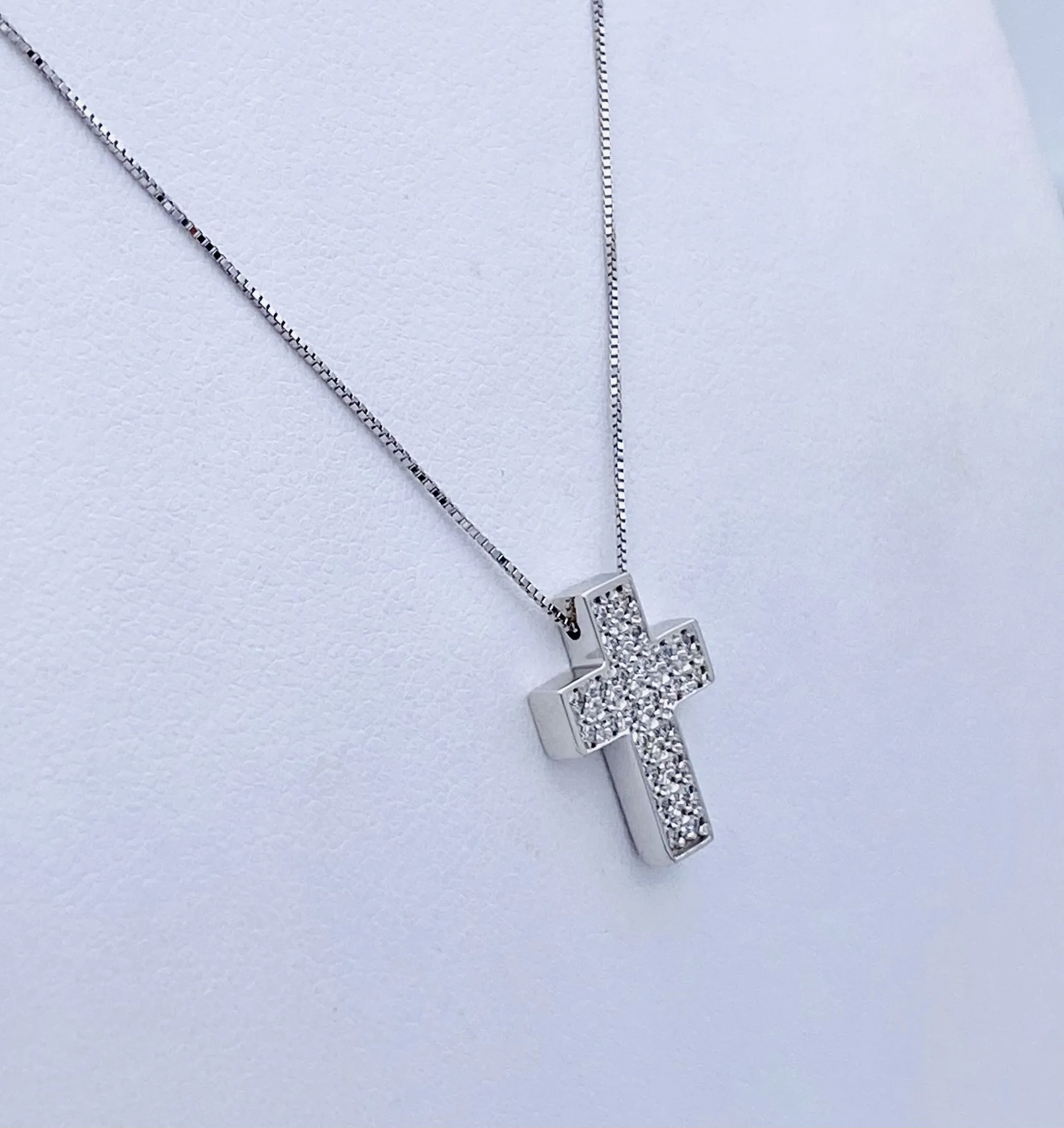 Pendente croce oro bianco 750 % e diamanti Art.CC1602