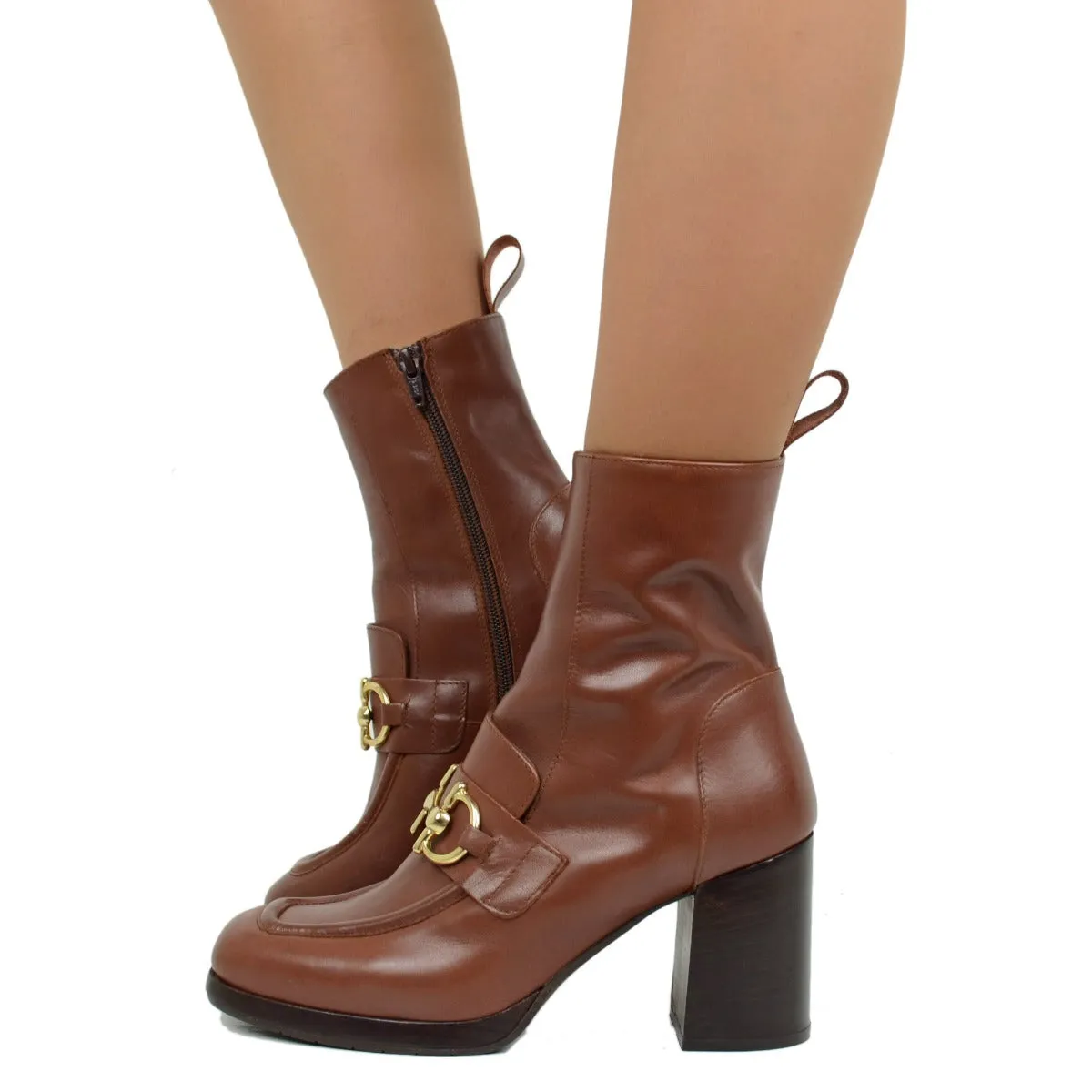 Polacchino Donna in Pelle Marrone con Morsetto Dorato e Zip Laterale