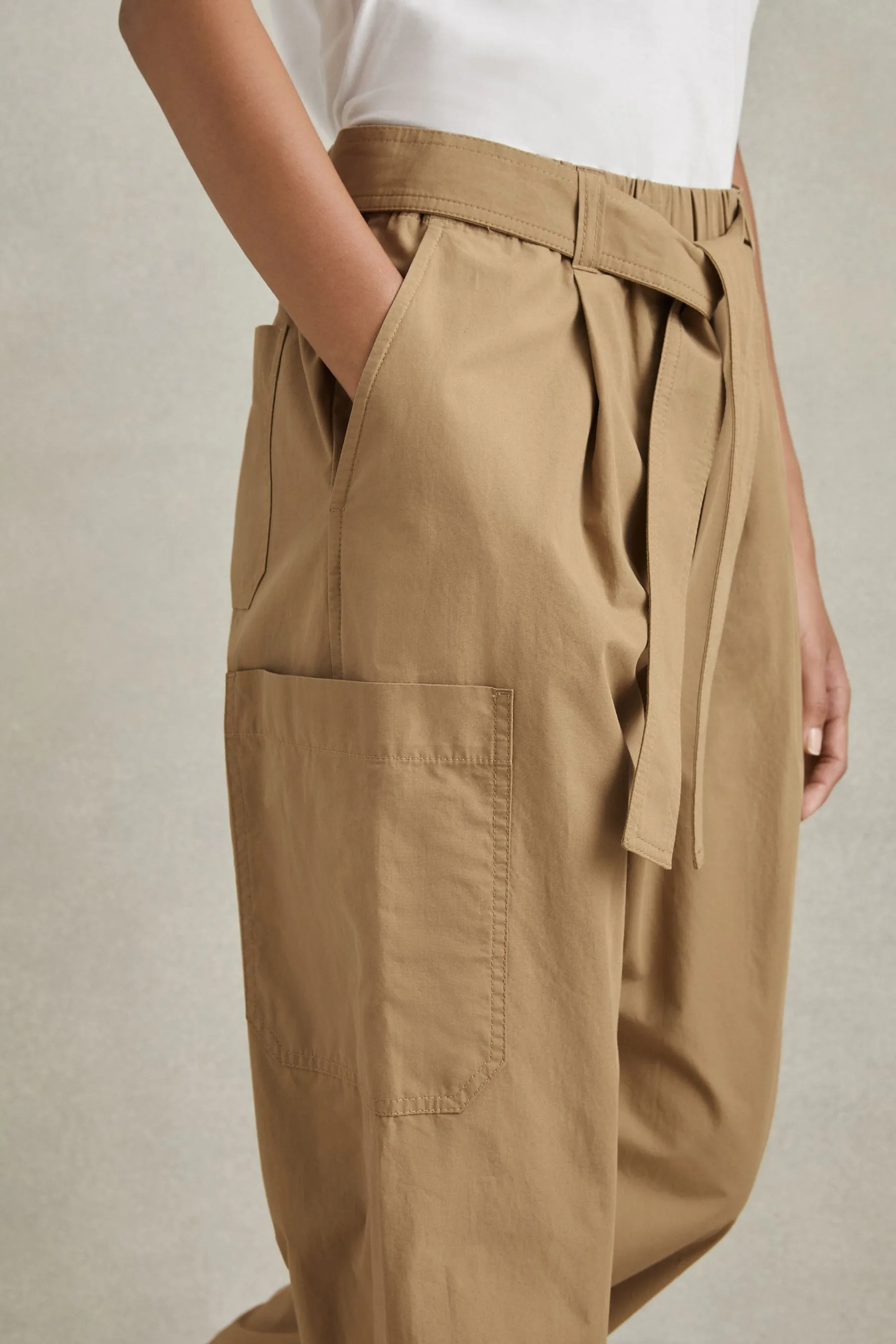 Reiss - Delia - Pantaloni paracadutista in cotone stretti in fondo    