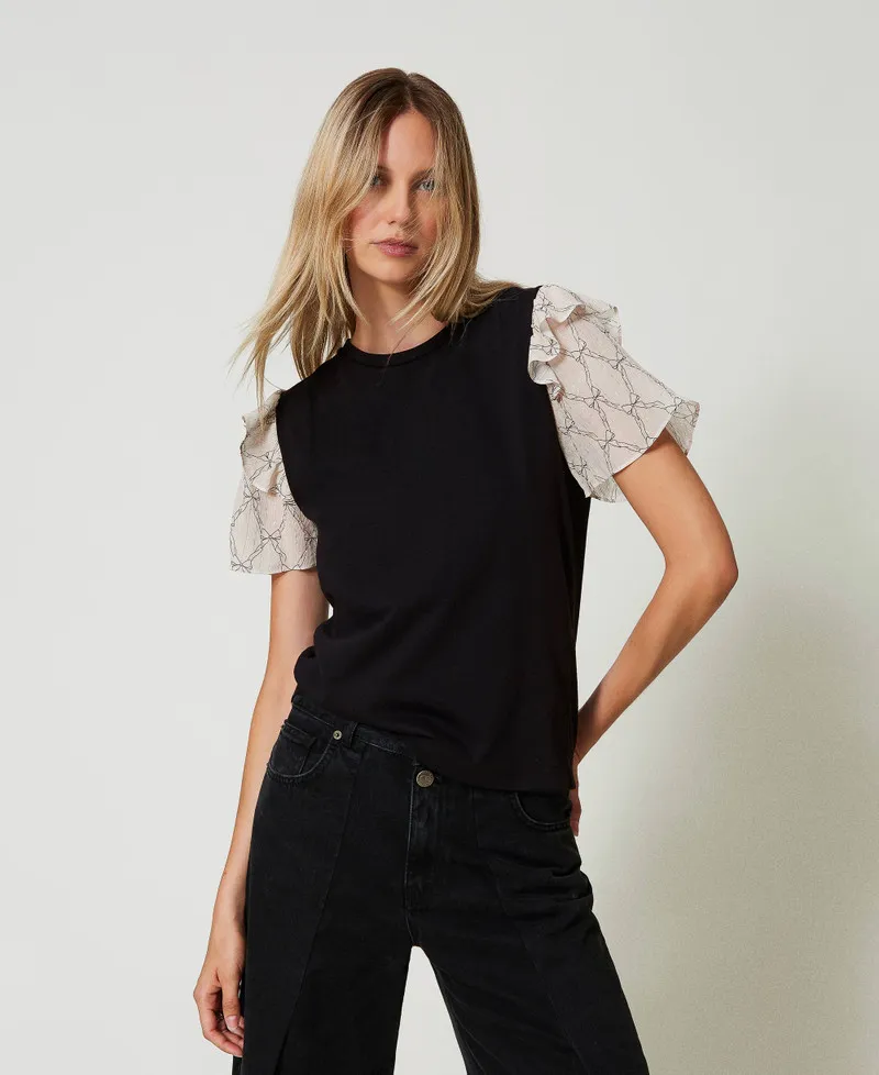 T-shirt con maniche in creponne