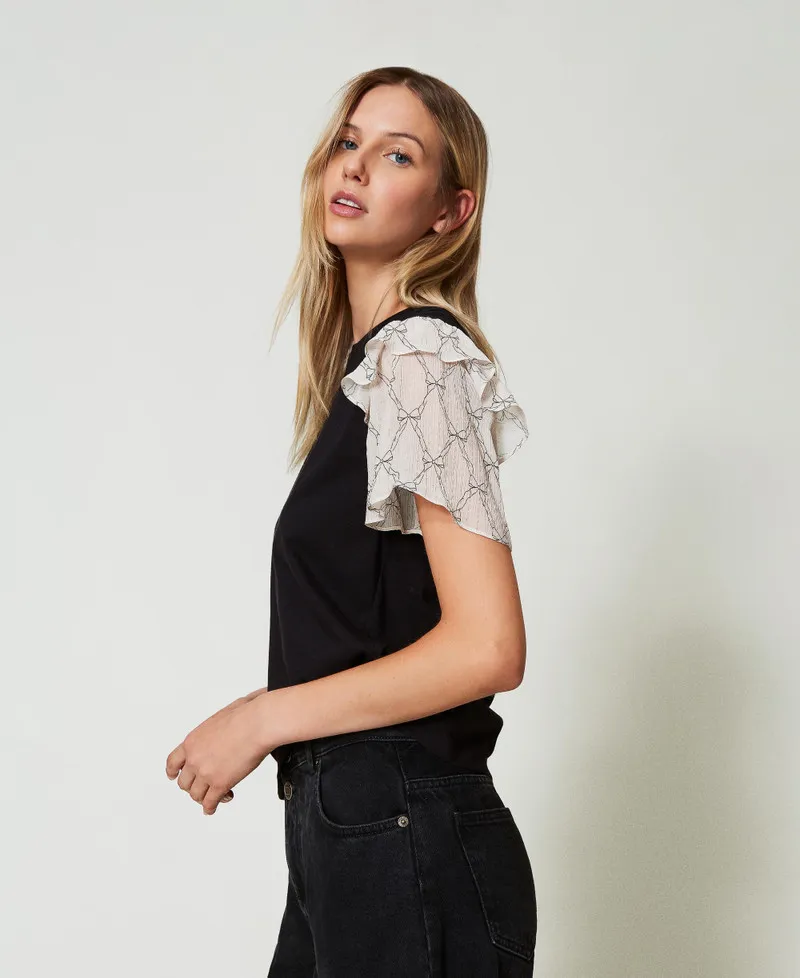 T-shirt con maniche in creponne