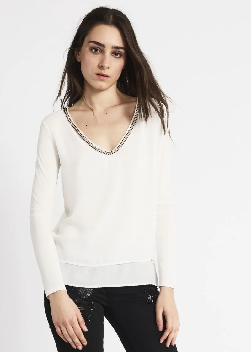 T-shirt con scollo a V
