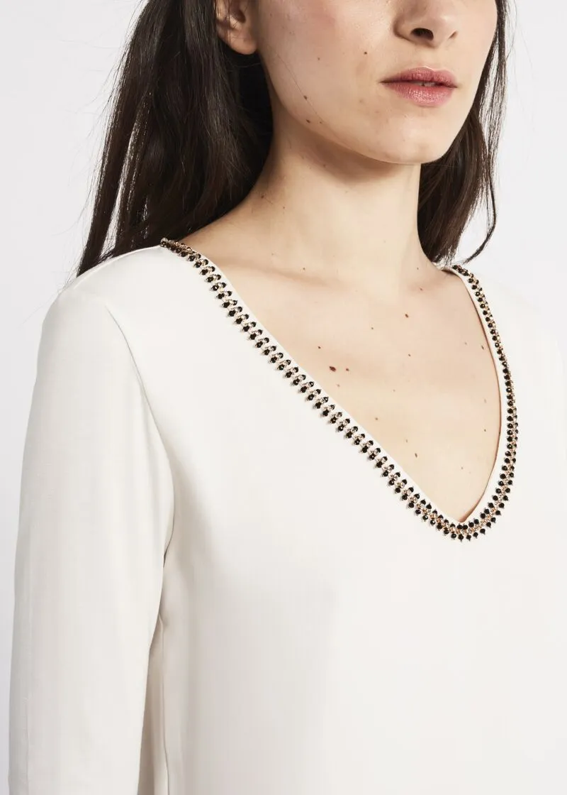 T-shirt con scollo a V