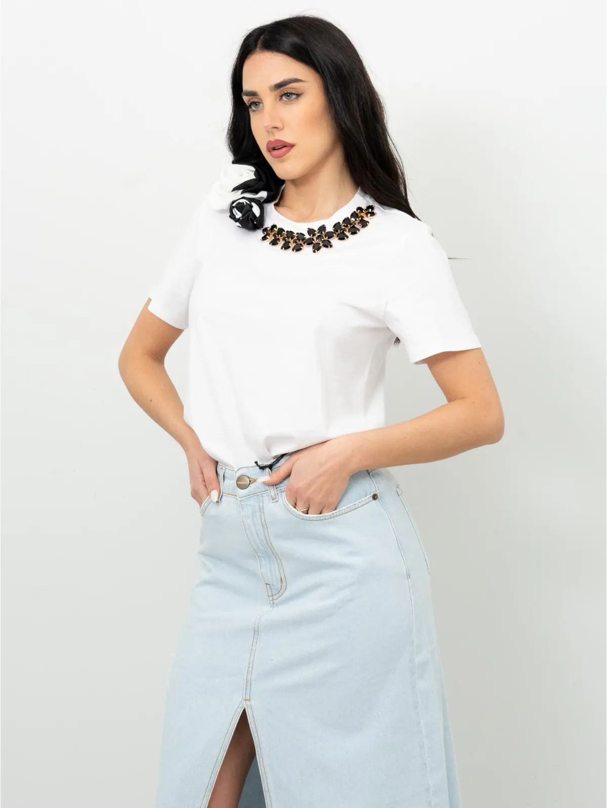 T-shirt da donna di colore bianco